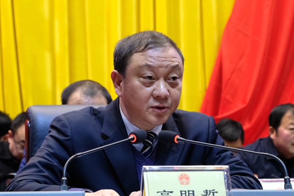 他表示,县委书记蔡贤忠的重要讲话,充分肯定了本次大会成果,对于做好