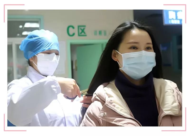 2月14日上午10点钟,急诊科护士长刘艳强忍住内心的不舍和眼眶中的热泪