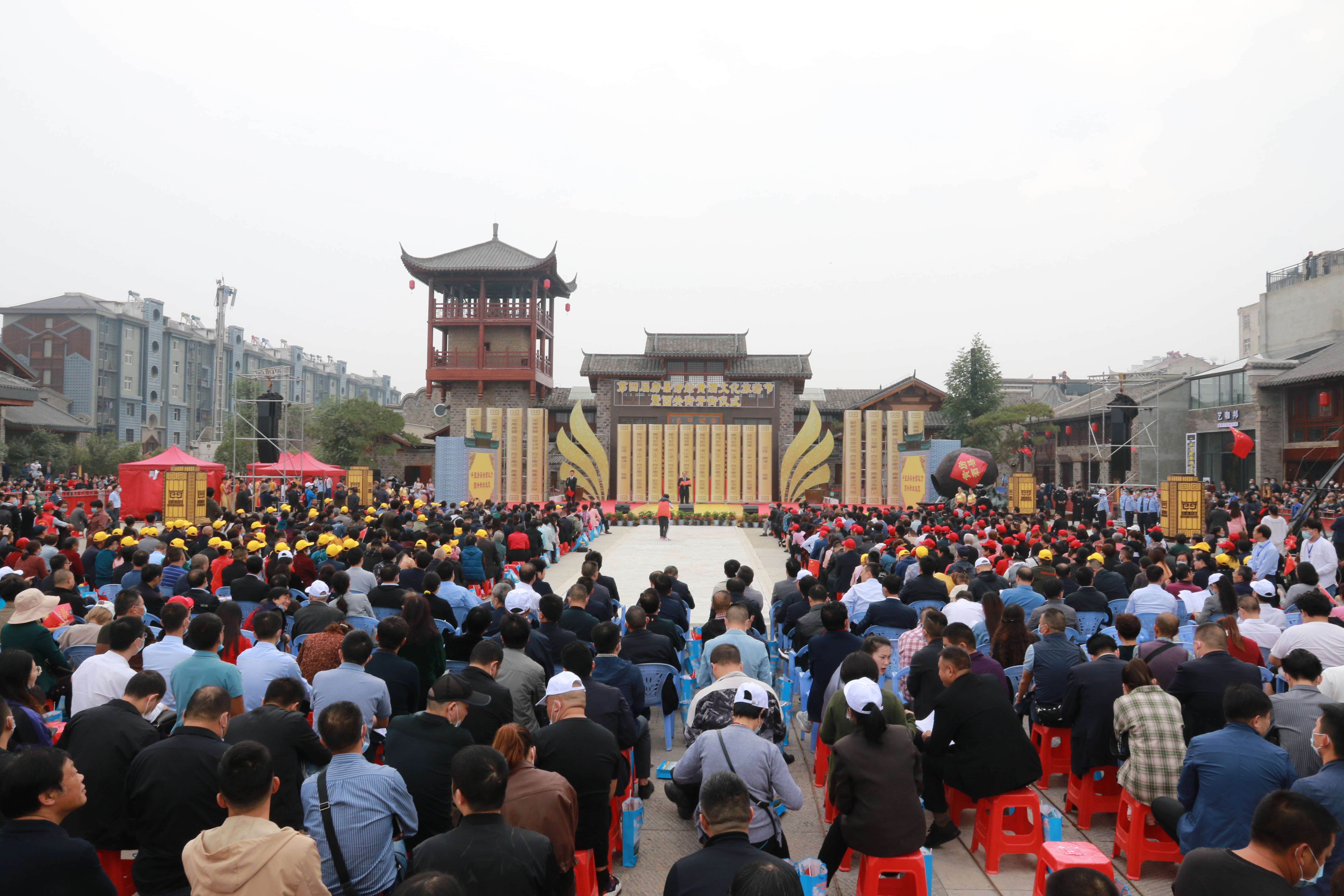 房县西关老街开街