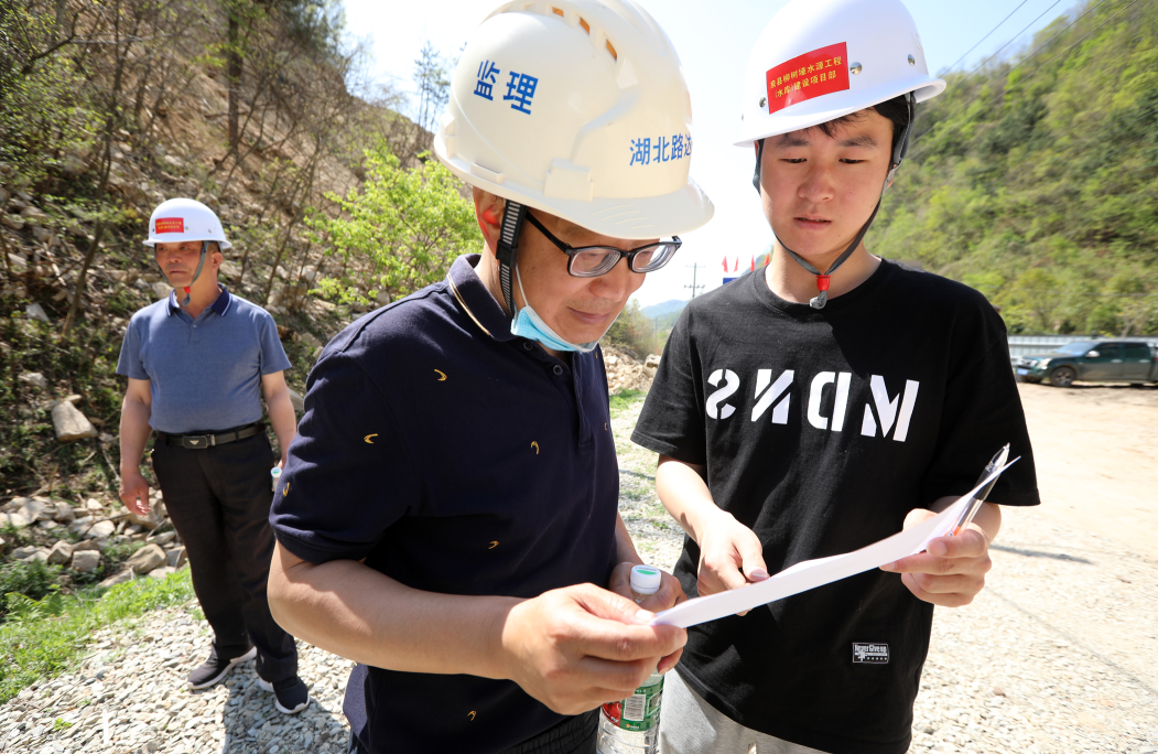 房县密织柳树垭水库施工安全防护屏障