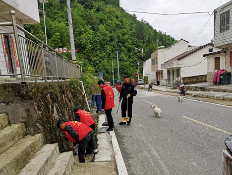 万峪河乡:持续发力 整治人居环境_房县新闻网