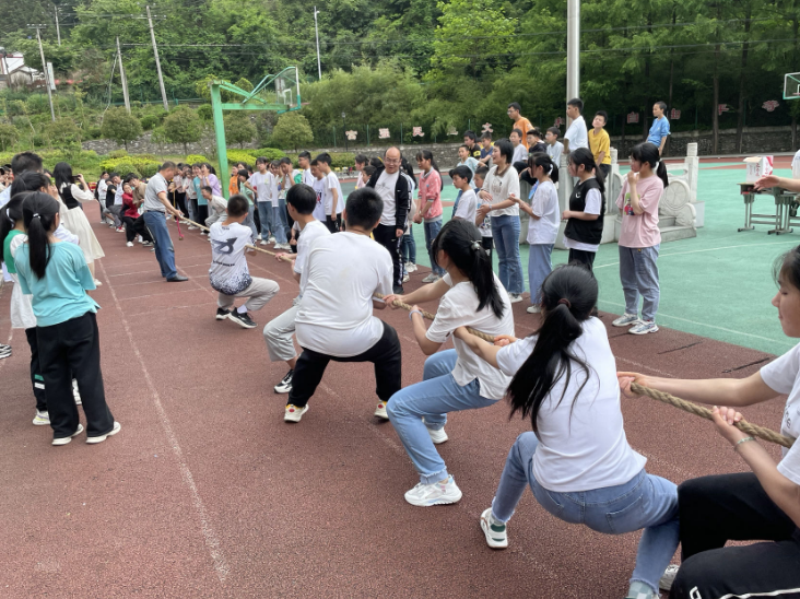 野人谷学校举行2023年趣味运动会暨庆六一文艺汇演活动