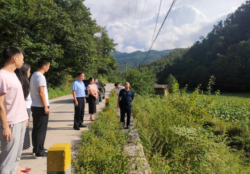 野人谷镇:走出"机关门",夜学"进一线"_房县新闻网