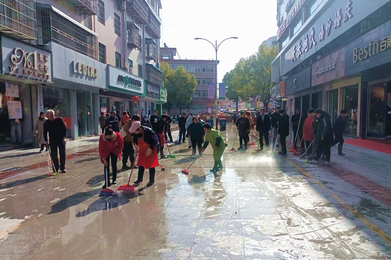 县城管执法局美好环境共同缔造守护文明烟火气