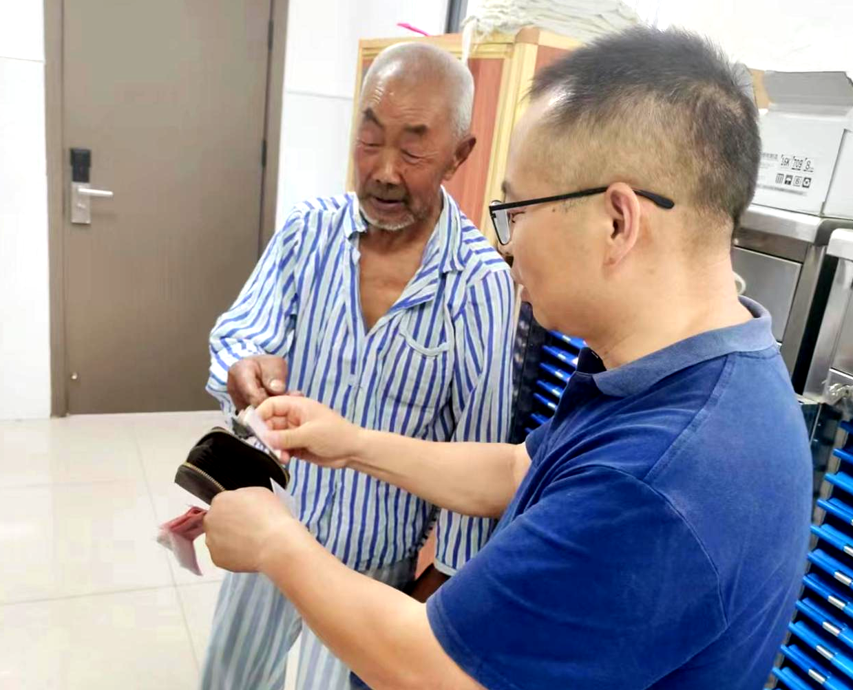 群众心中的一盏明灯——窑淮镇长峪河村党支部书记王道兵同志工作纪实