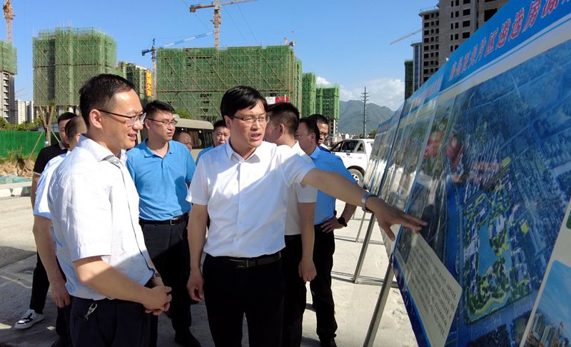 四川省广安市考察团来房考察就地城镇化工作