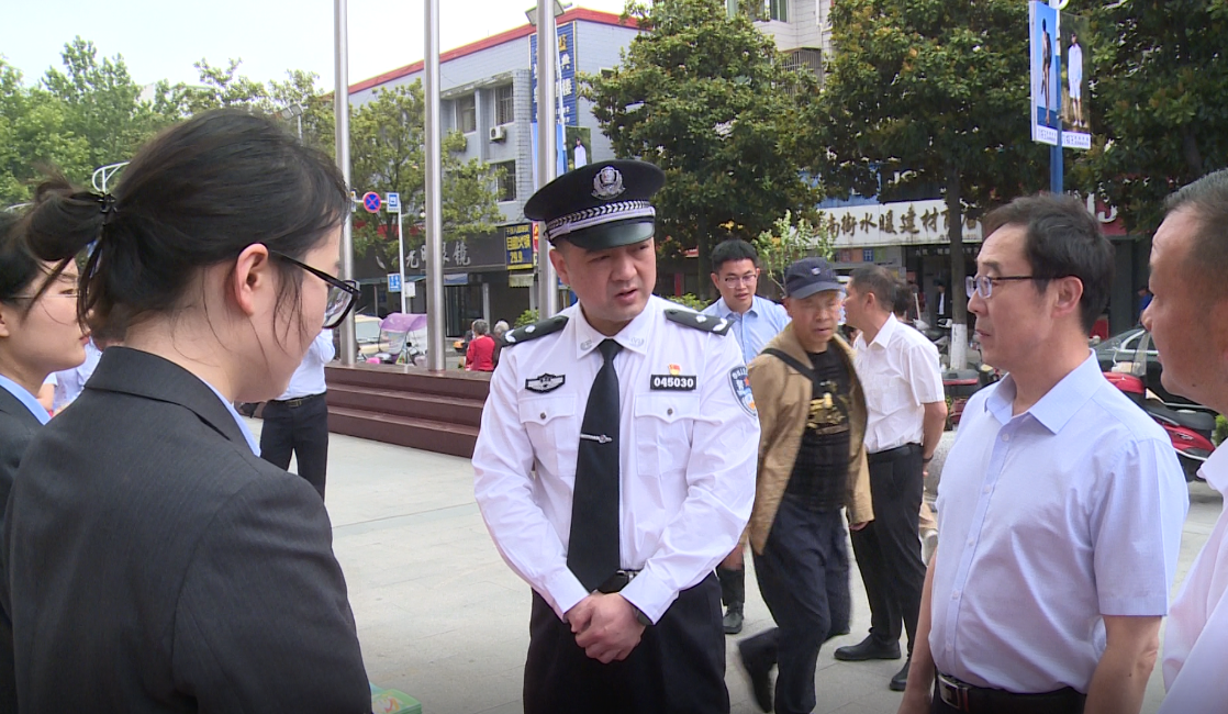 房县开展"5·15"打击和防范经济犯罪宣传日活动