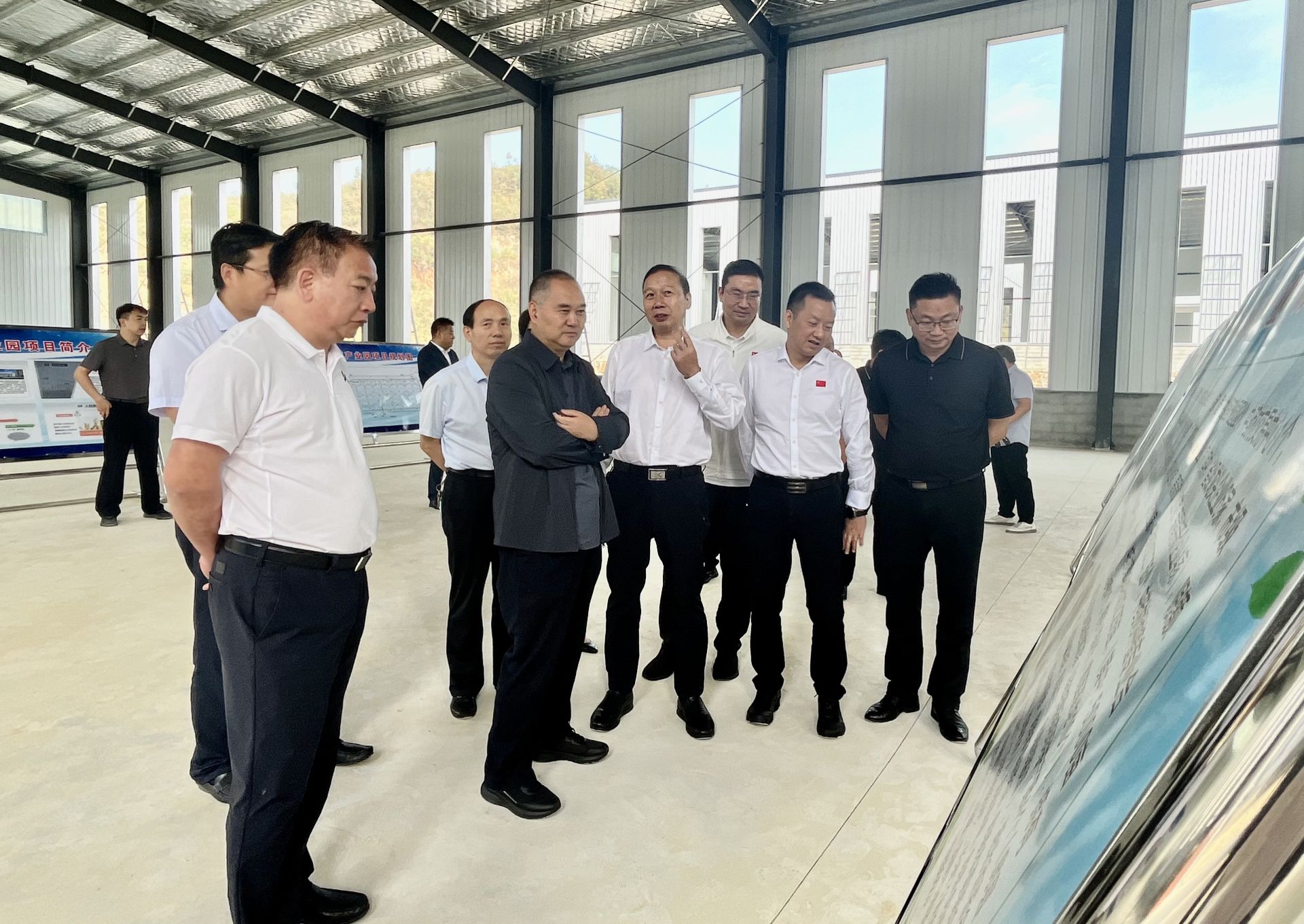 商洛市考察团来房考察产业园区建设工作