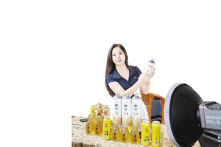 全产业链产值突破40亿元！房县黄酒：从农家土酿到国潮饮品