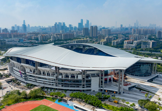 习近平出席第十五届全国运动会开幕式