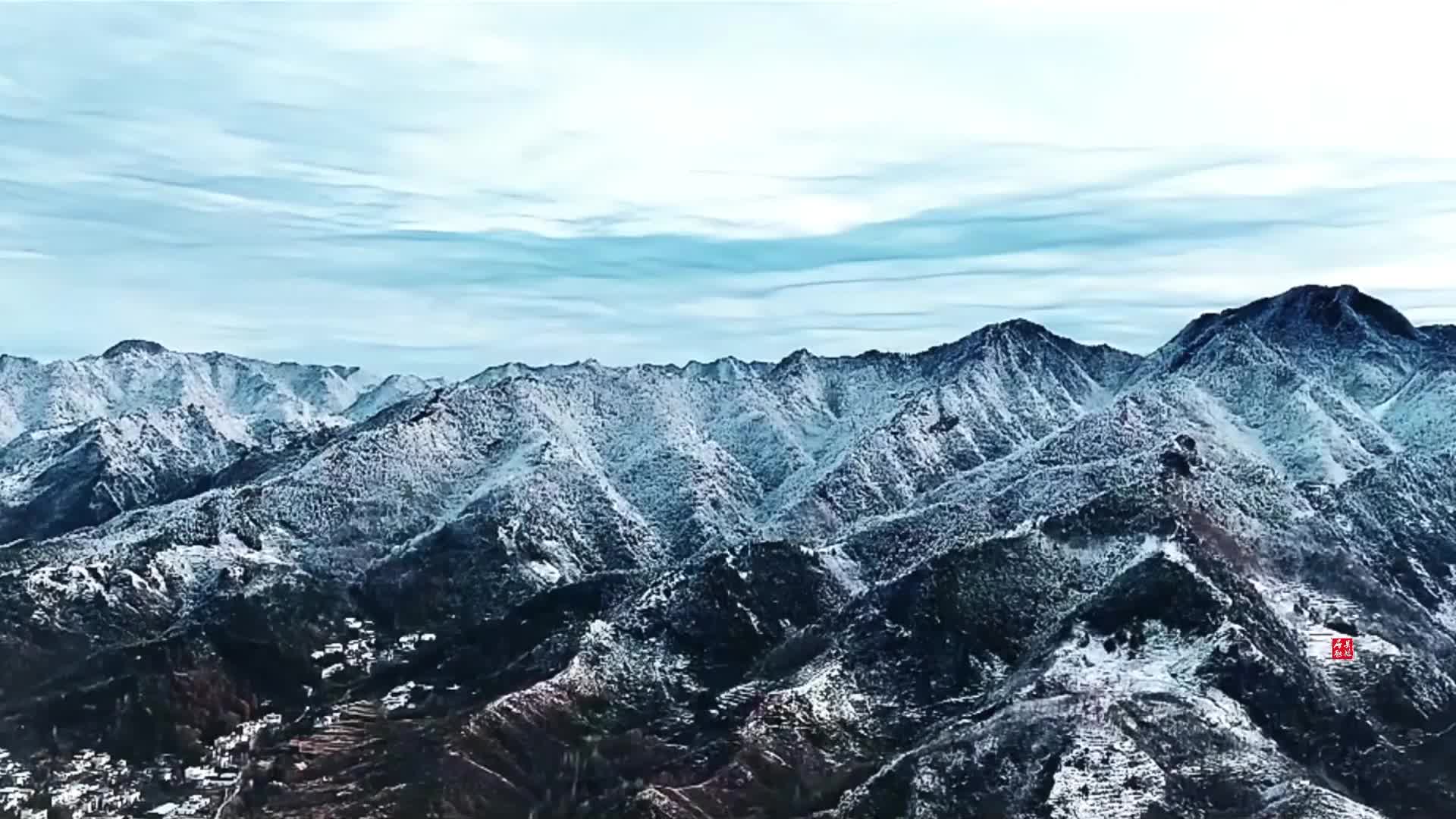 房县：南山新雪落 空气晚来秋