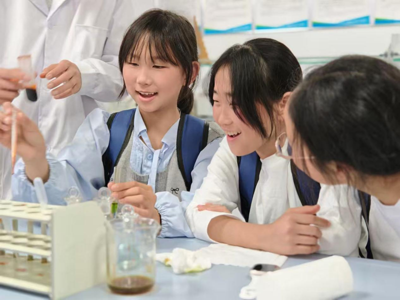 房县明德小学：寻水溯源赴研学 童心守护一库清