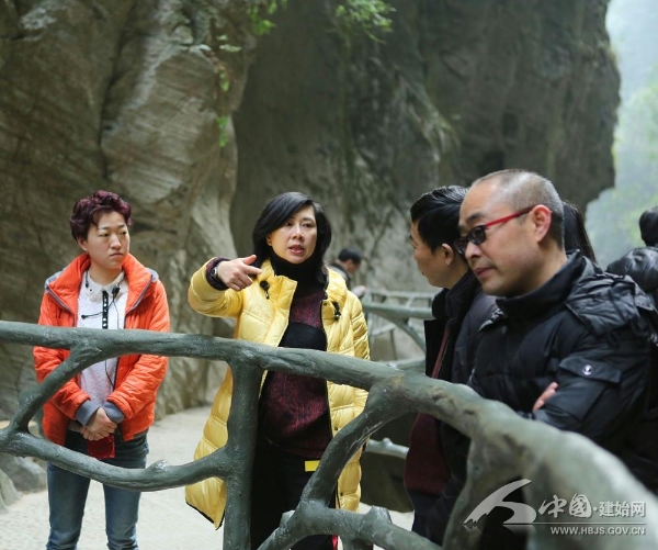 建始| 高起点规划标准化建设高品质运行旅游产业