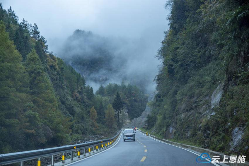 利川建南秋：峡谷间的时光长卷