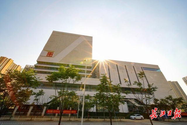 武汉市档案馆将闭馆新馆迁址后湖10月对外开放