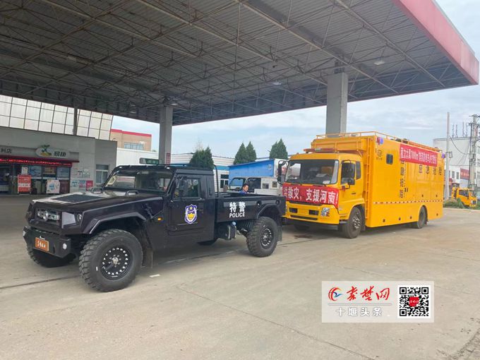 洪涝无情猛士有爱河南救援东风猛士m50奋战一线