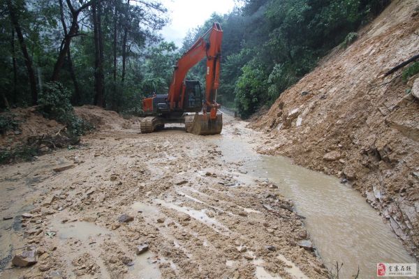 竹山道路水毀嚴(yán)重?fù)p失4300萬元