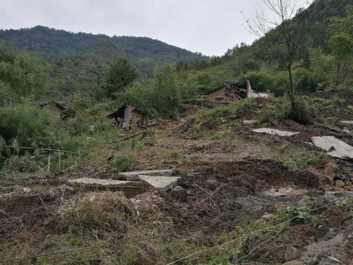 得勝鎮(zhèn)成功避讓一起山體滑坡地質(zhì)災(zāi)害