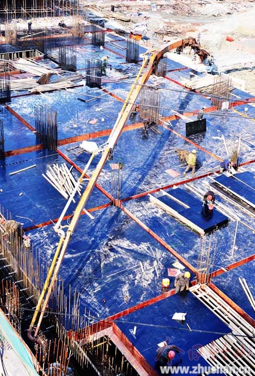 桥头停车场进入塔楼施工阶段 已完成投资约8000万