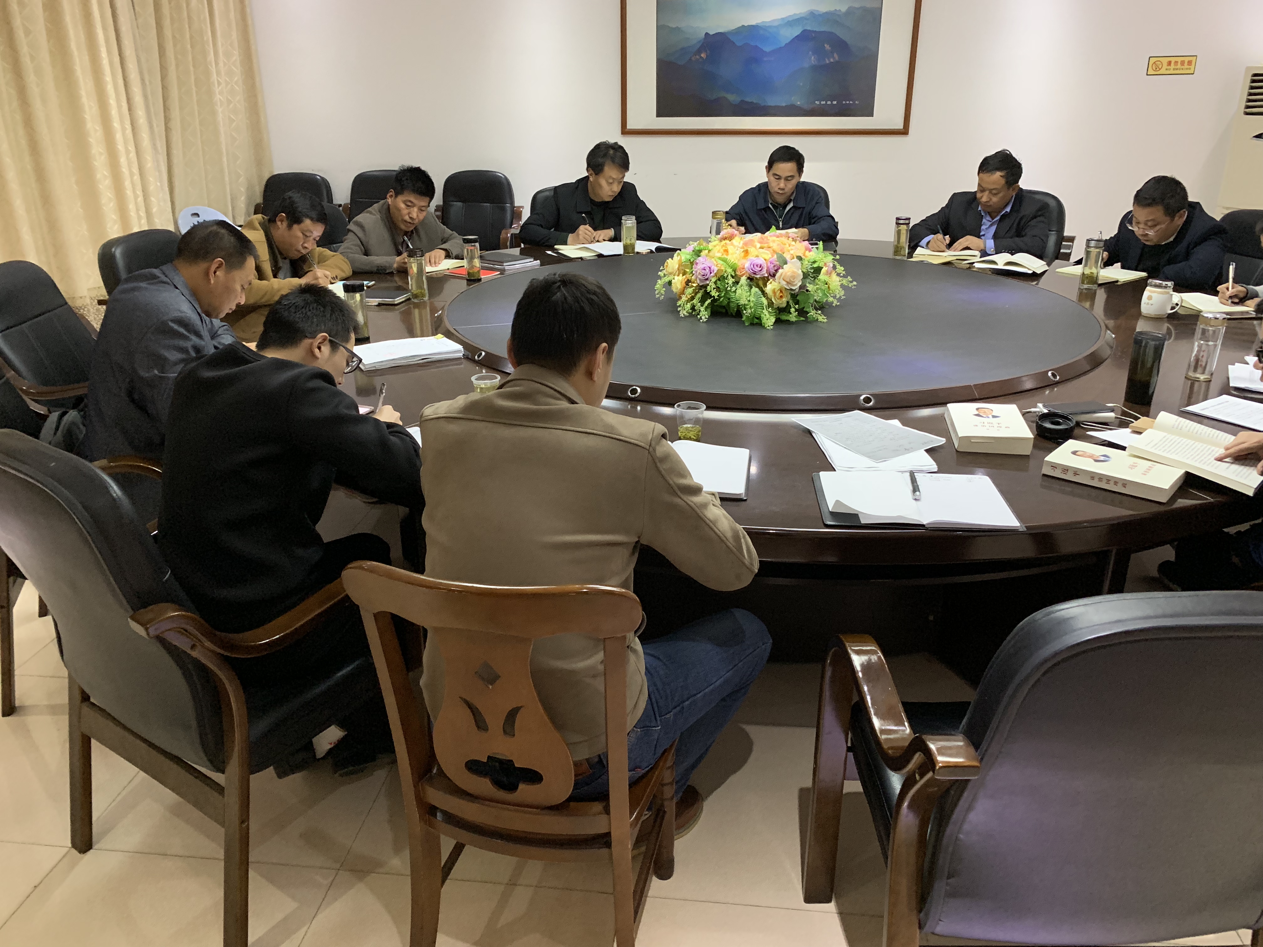 官渡镇：加强理论学习　科学指导实践