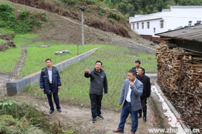 竹坪乡奋力推进救灾、维稳等工作 　　