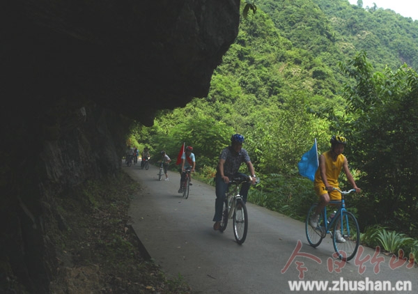 官渡驴友骑行百里河