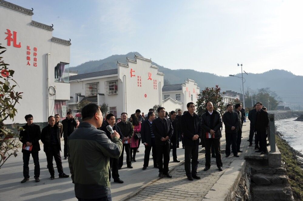 全市農(nóng)業(yè)特色產(chǎn)業(yè)基地建設(shè)現(xiàn)場會召開