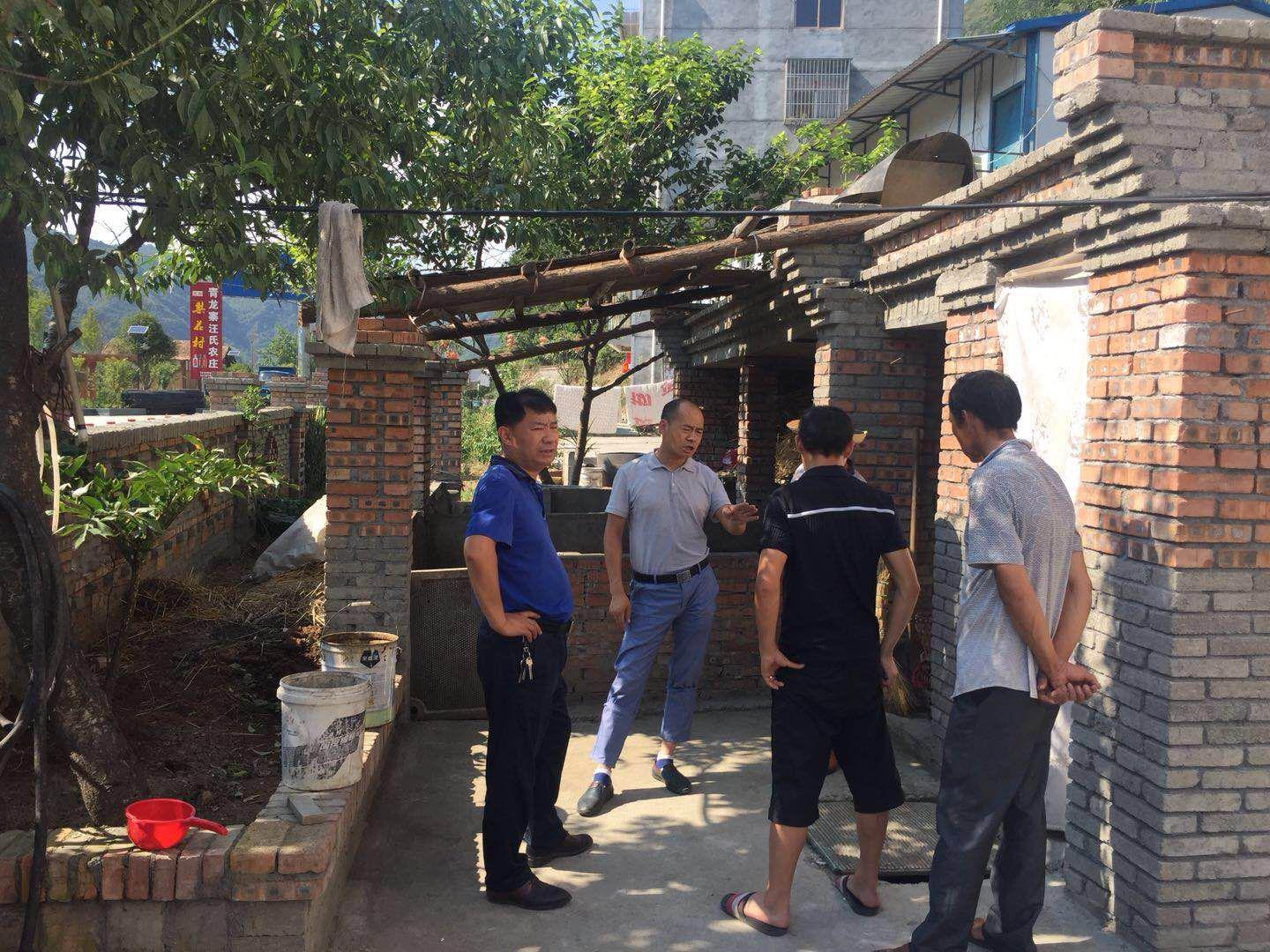 文峰乡“五个统一”推进厕所革命