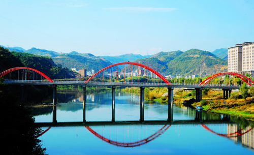 堵河三桥完工 车辆通行指日可待