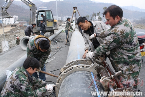 县自来水公司抢抓工程进度 落实集中供水工程