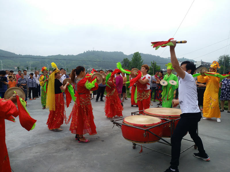 麻家渡镇：农民艺术团活跃在乡村