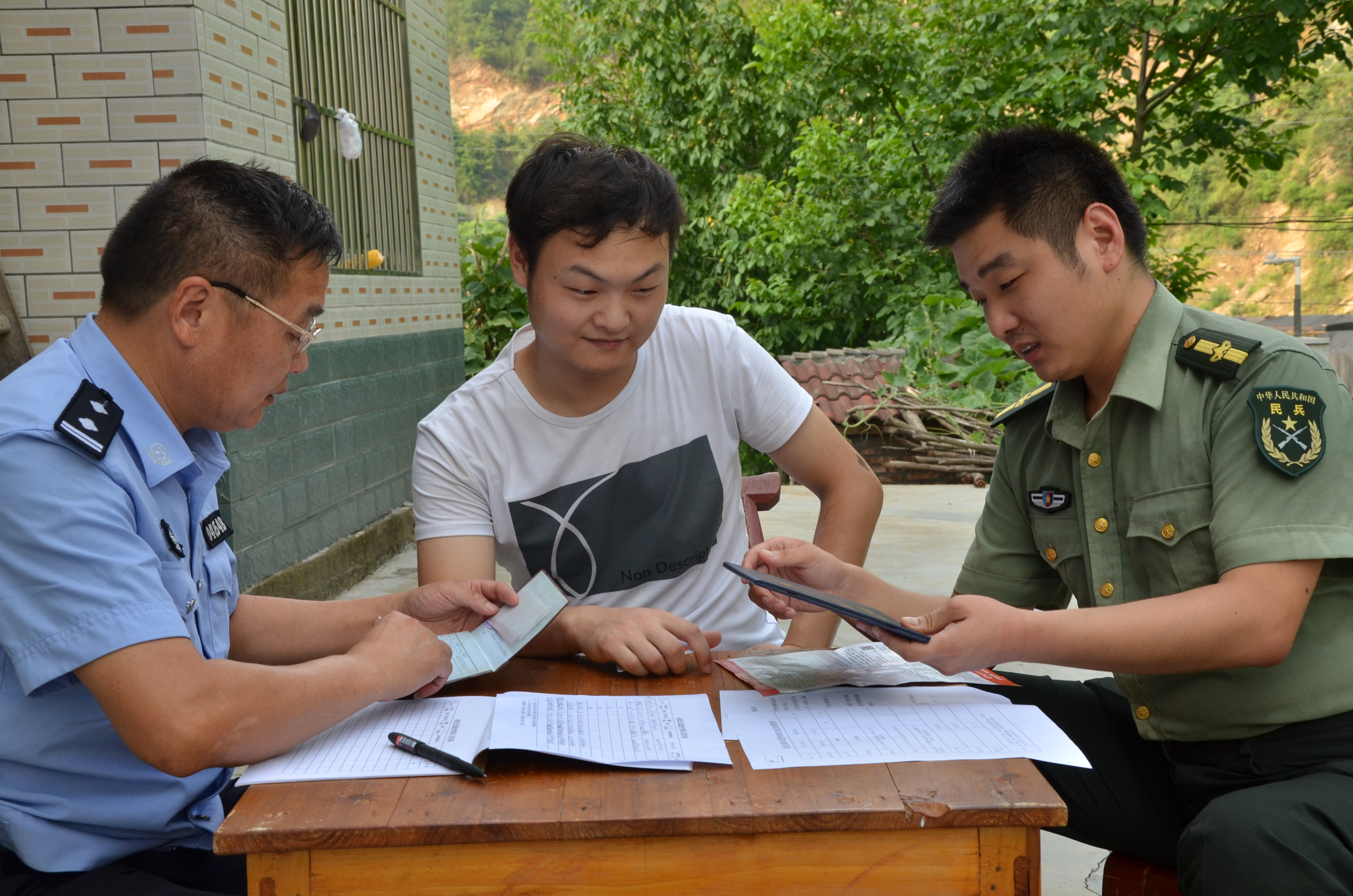 双台乡为部队输送优质兵员
