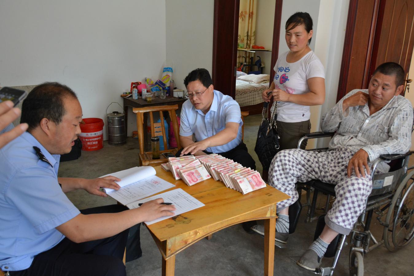 民工索赔遇阻 领导包案分忧