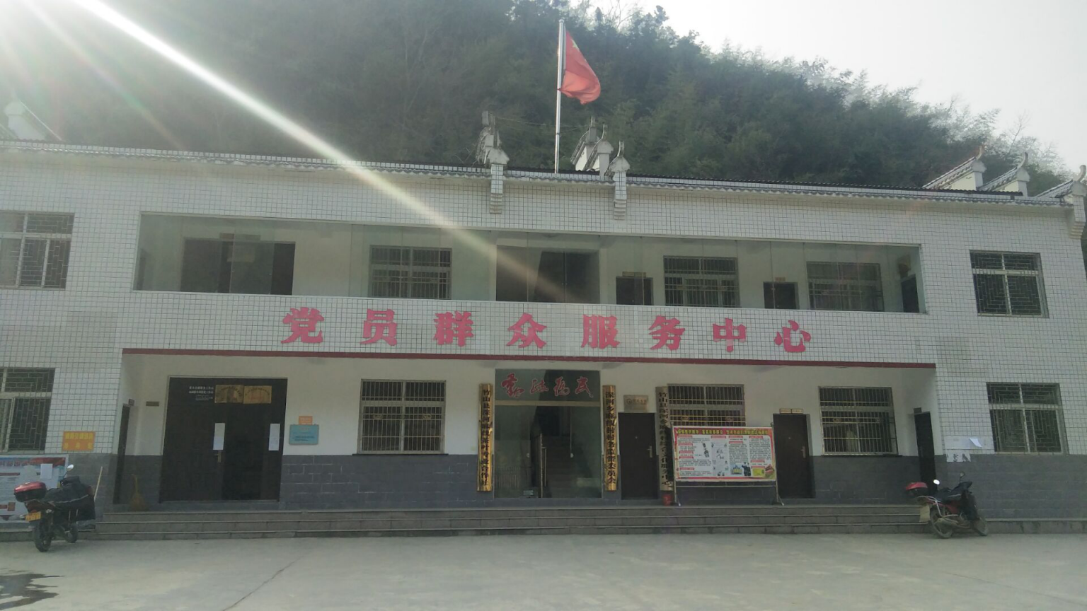 深河乡麻线村：贫困村崛起“有实招”