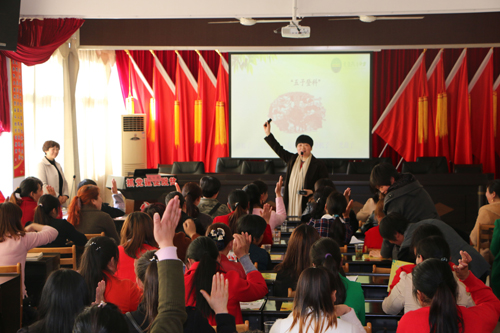 麻家渡举行“传承好家风  弘扬正能量”专题讲座