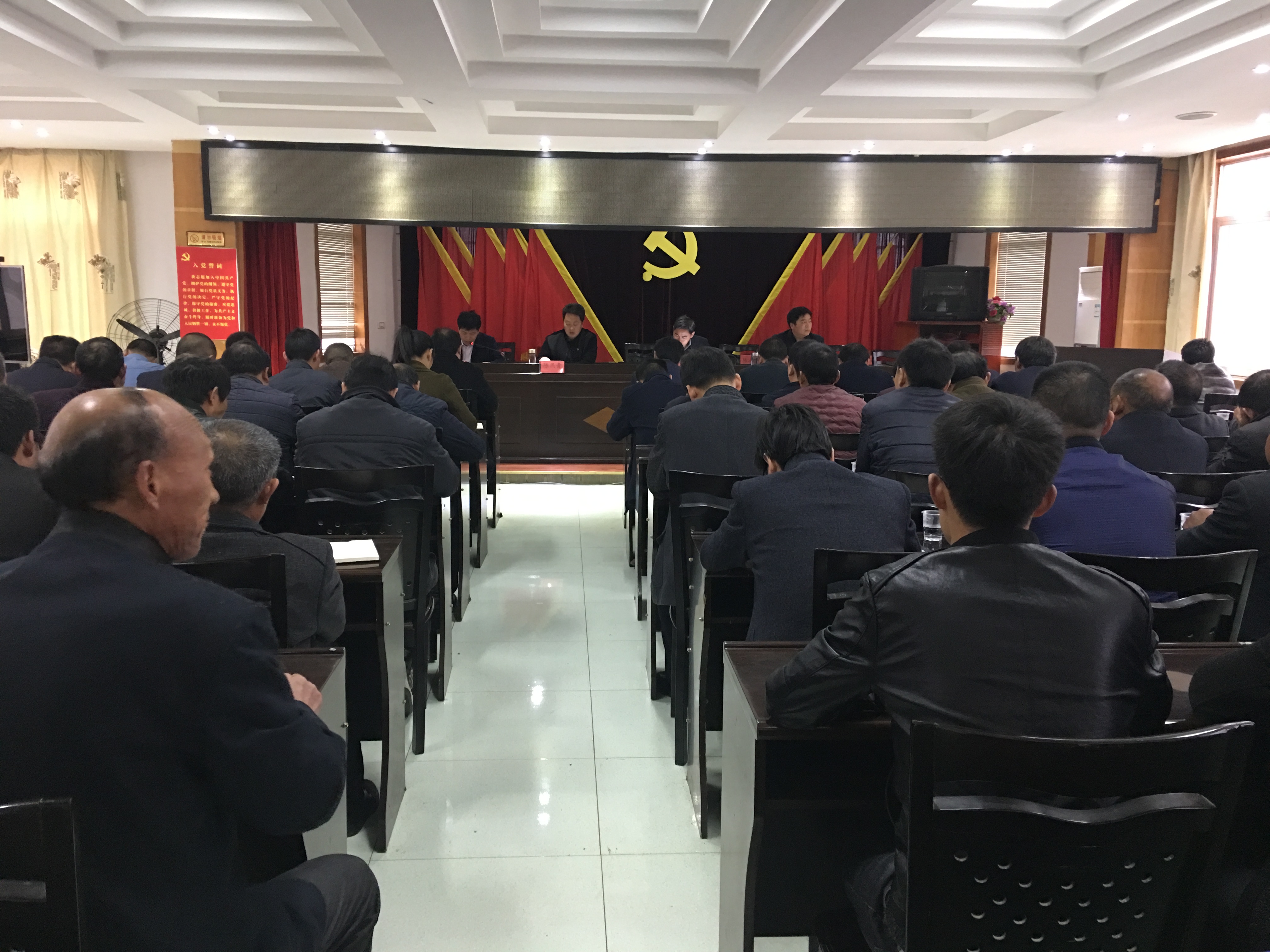 官渡镇：坚持扫黑除恶　建设法治官渡