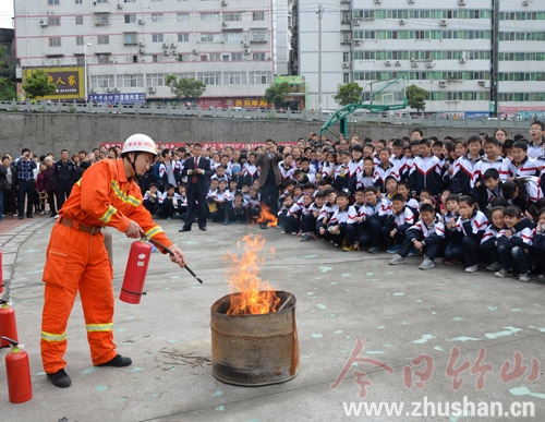 防灾减灾进社区  安全常识送上门
