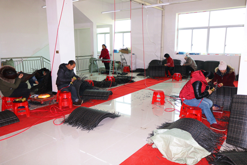 溢水镇：藤编老手艺织出脱贫新路子