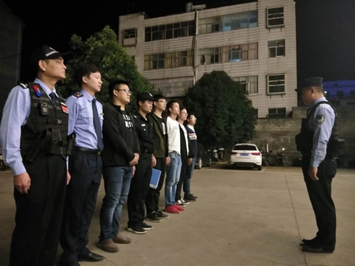 秦古镇：国庆念好安全紧箍咒 