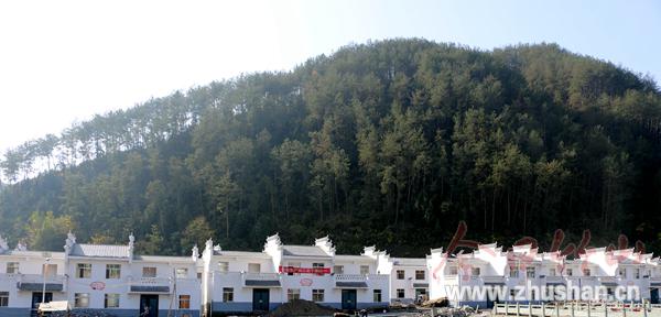 竹坪乡文化扶贫聚人心：村民致富干劲儿足 美丽乡村建起来