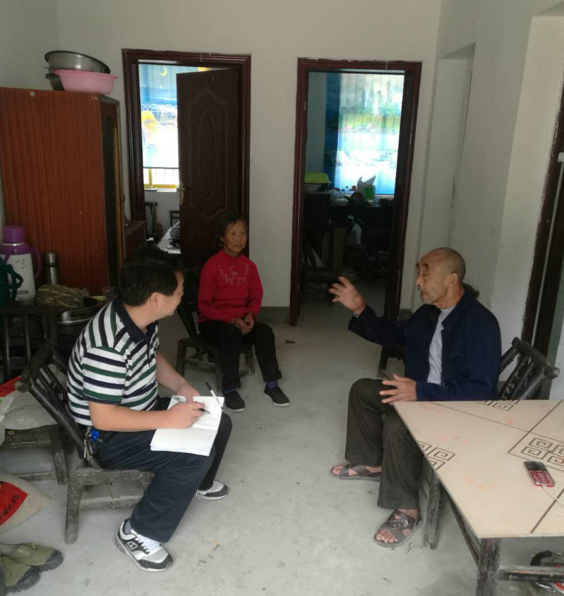 双台乡：“巡村访户”新方法掀起新热潮