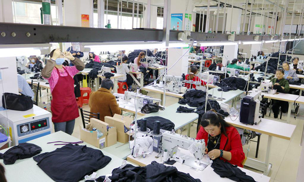 溢水镇：扶贫小车间脱贫大作为