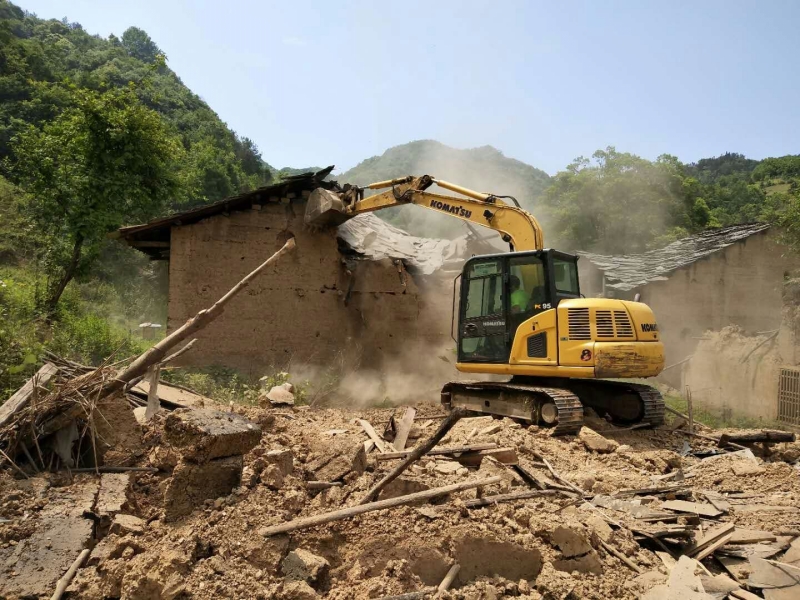 竹坪乡“四抓四保”推进土地增减挂钩工作