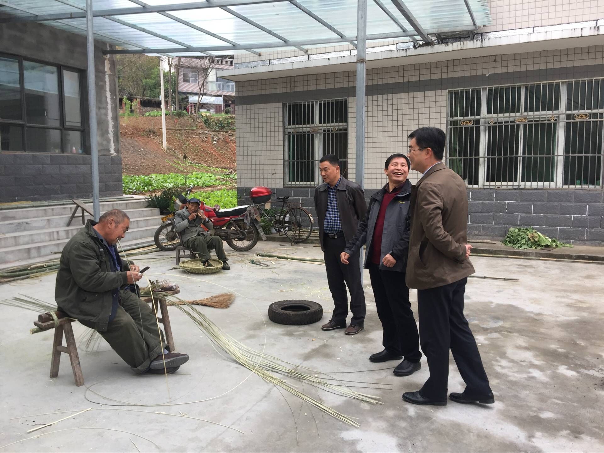 溢水镇：发展竹编产业  助农增收致富 