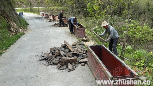 文峰鄉(xiāng)建設(shè)鄉(xiāng)村公路安保設(shè)施