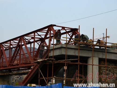 城关南门景观大桥改造 已进行到