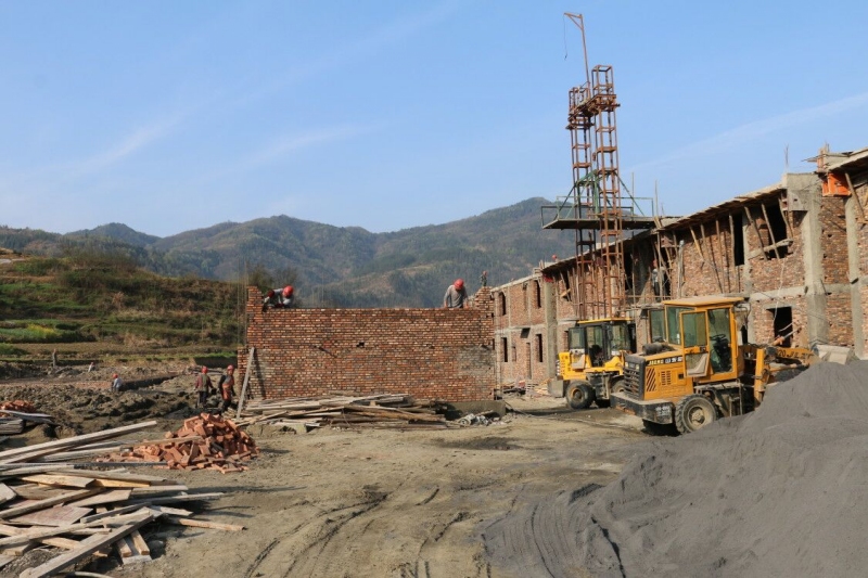 竹坪乡：精准发力推进易地扶贫搬迁建设 