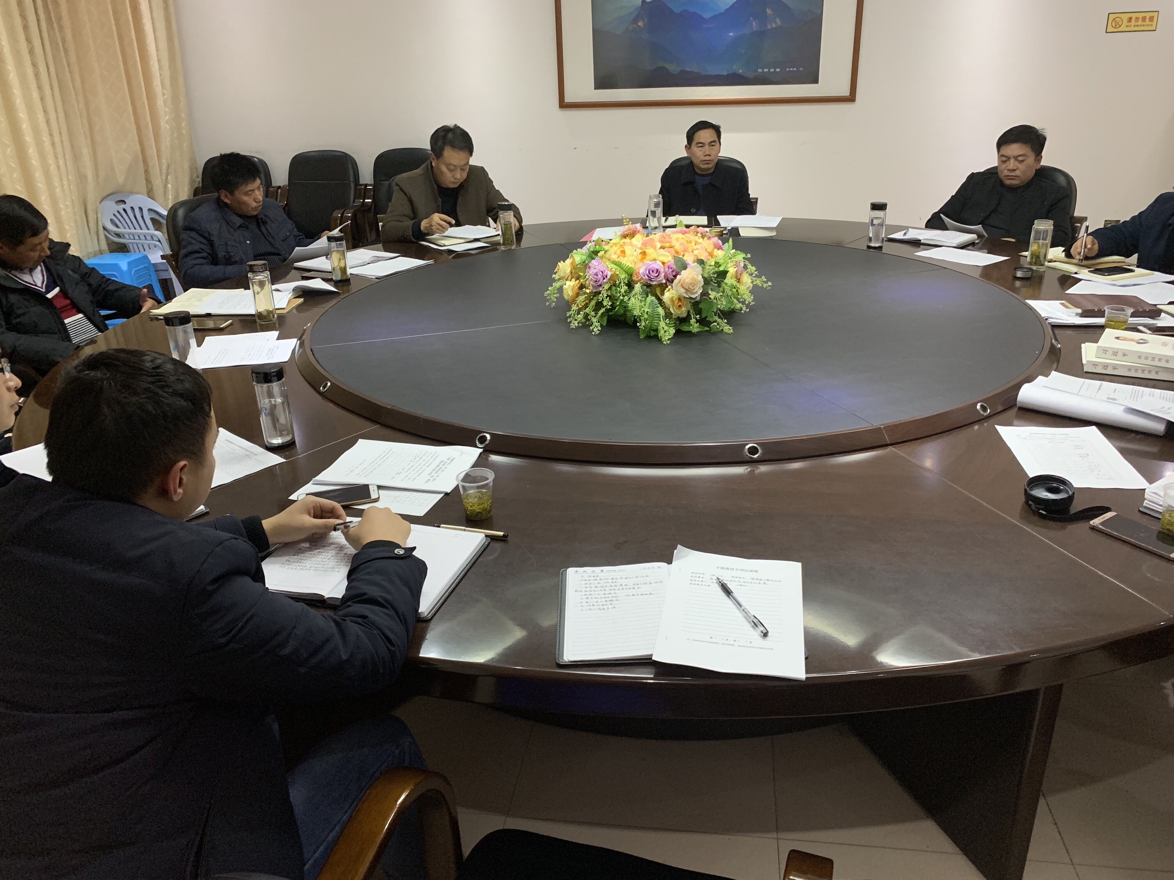 官渡镇：村“两委”换届工作再部署