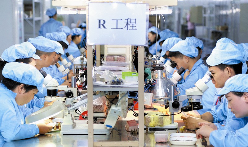 宝丰镇下坝村扶贫工厂正式开工