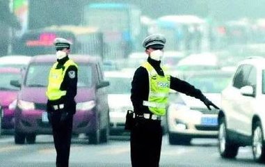 竹山省际执法站“迁址”显“神威”